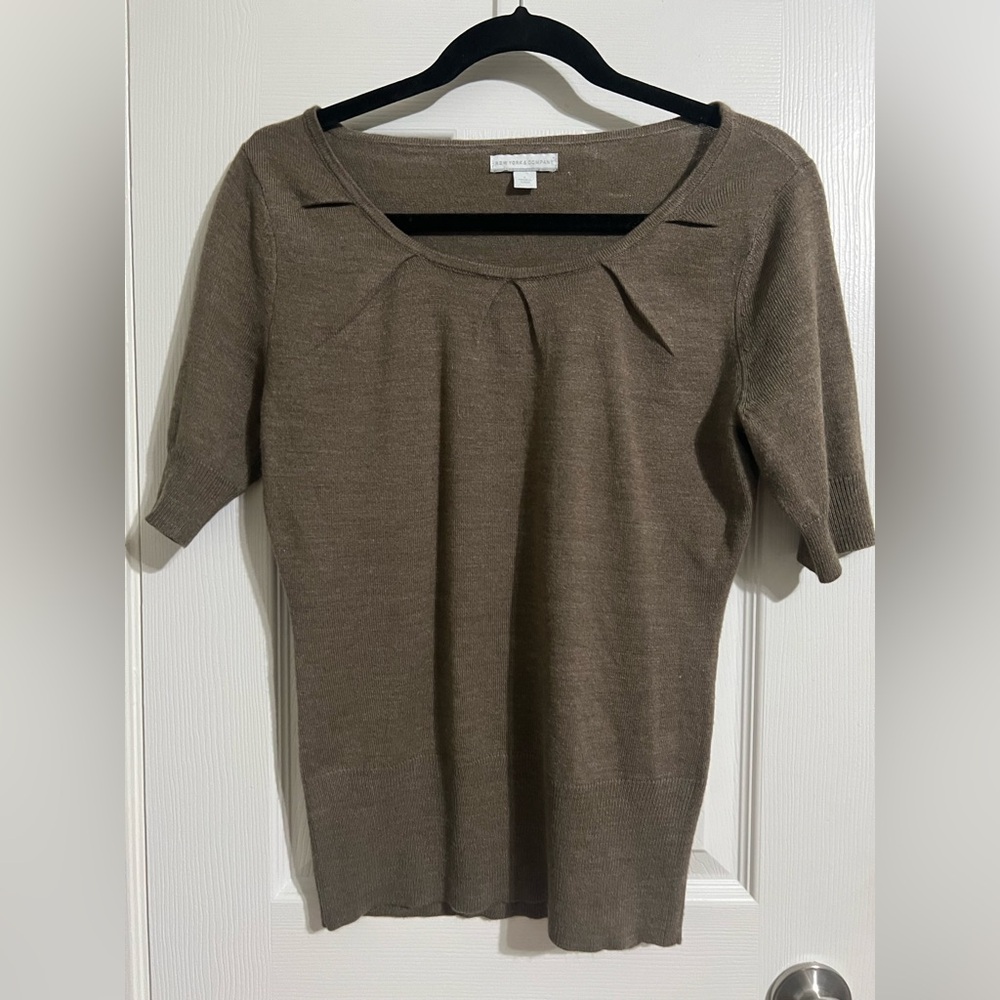 New York & Company Short sleeve wool top